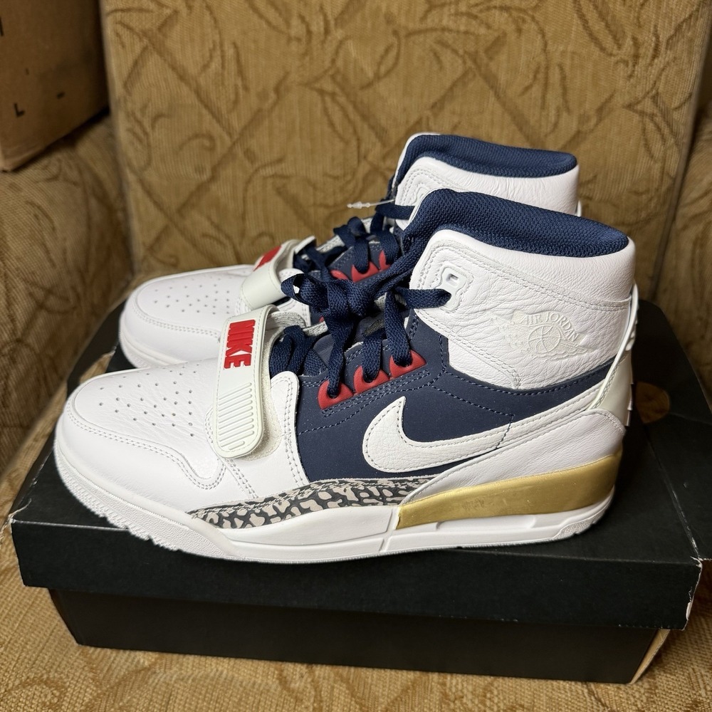 Nike Air Jordan Legacy‎ 312 Olympic Gym Red White/Black, Size 9 VNDS!